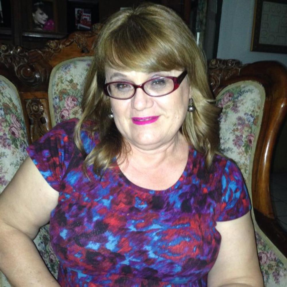 Meet your Posher, Amalia
